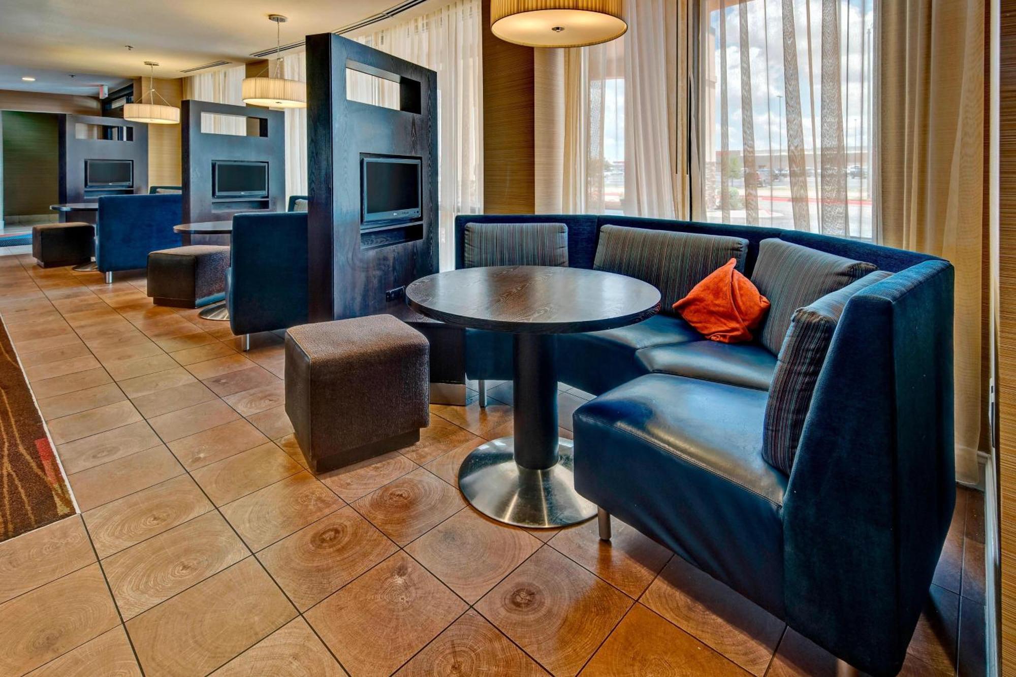Courtyard By Marriott Midland Hotell Eksteriør bilde